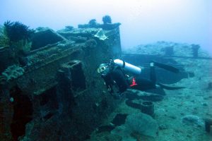 Wreck Diving Guide: Hunting down wreck ghosts and sea monsters